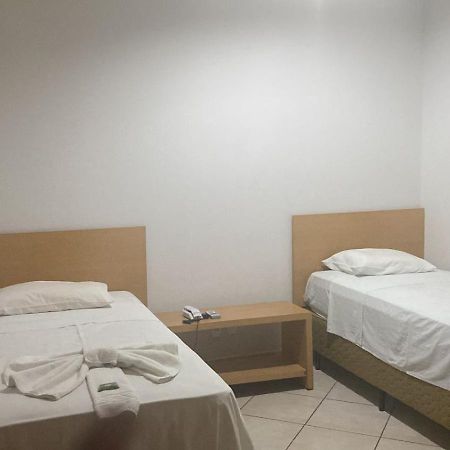 Ell Palace Hotel Itaberai 外观 照片