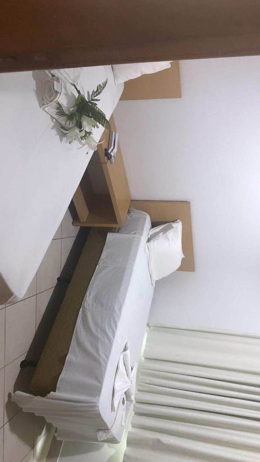 Ell Palace Hotel Itaberai 外观 照片