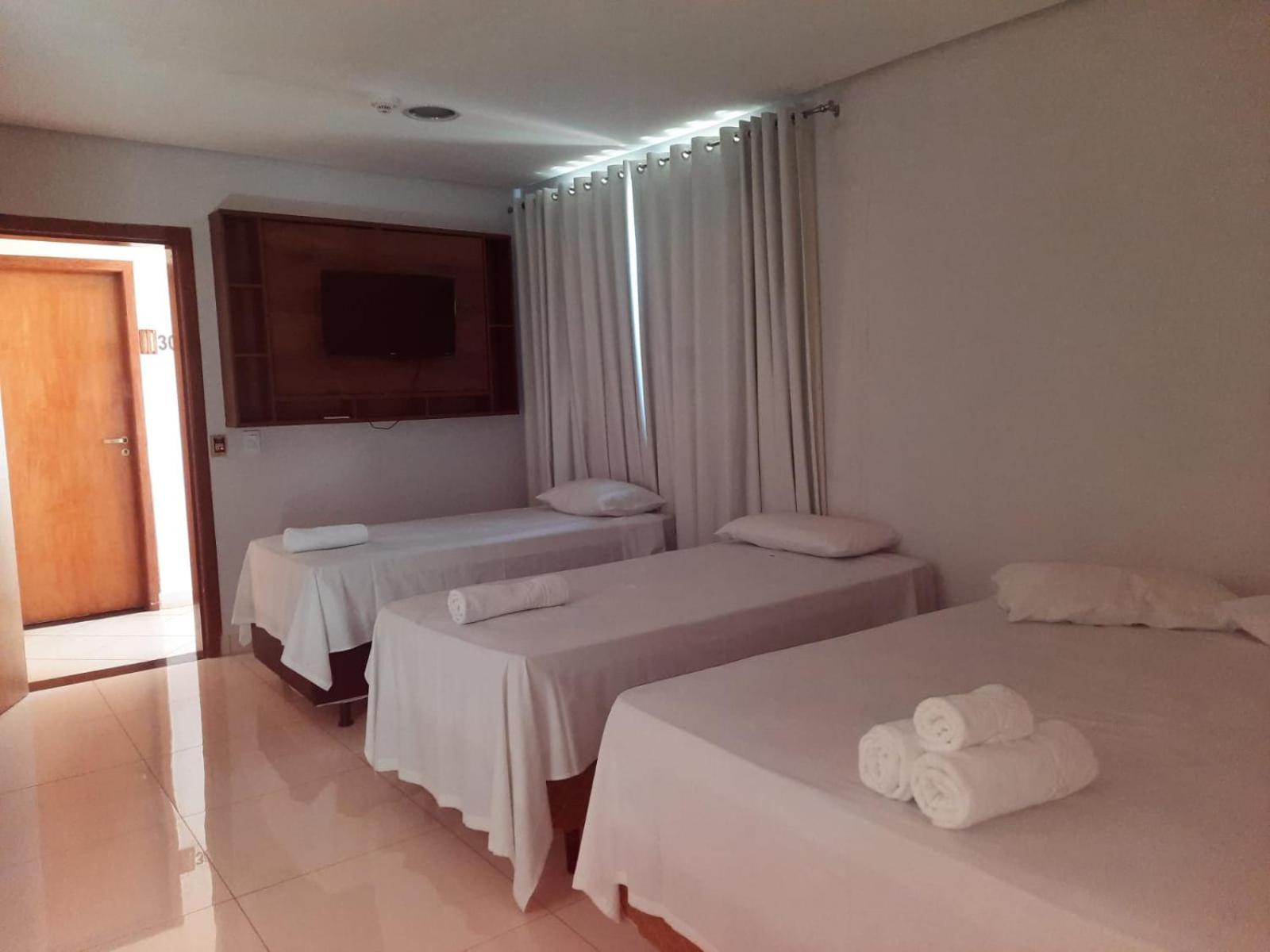 Ell Palace Hotel Itaberai 外观 照片
